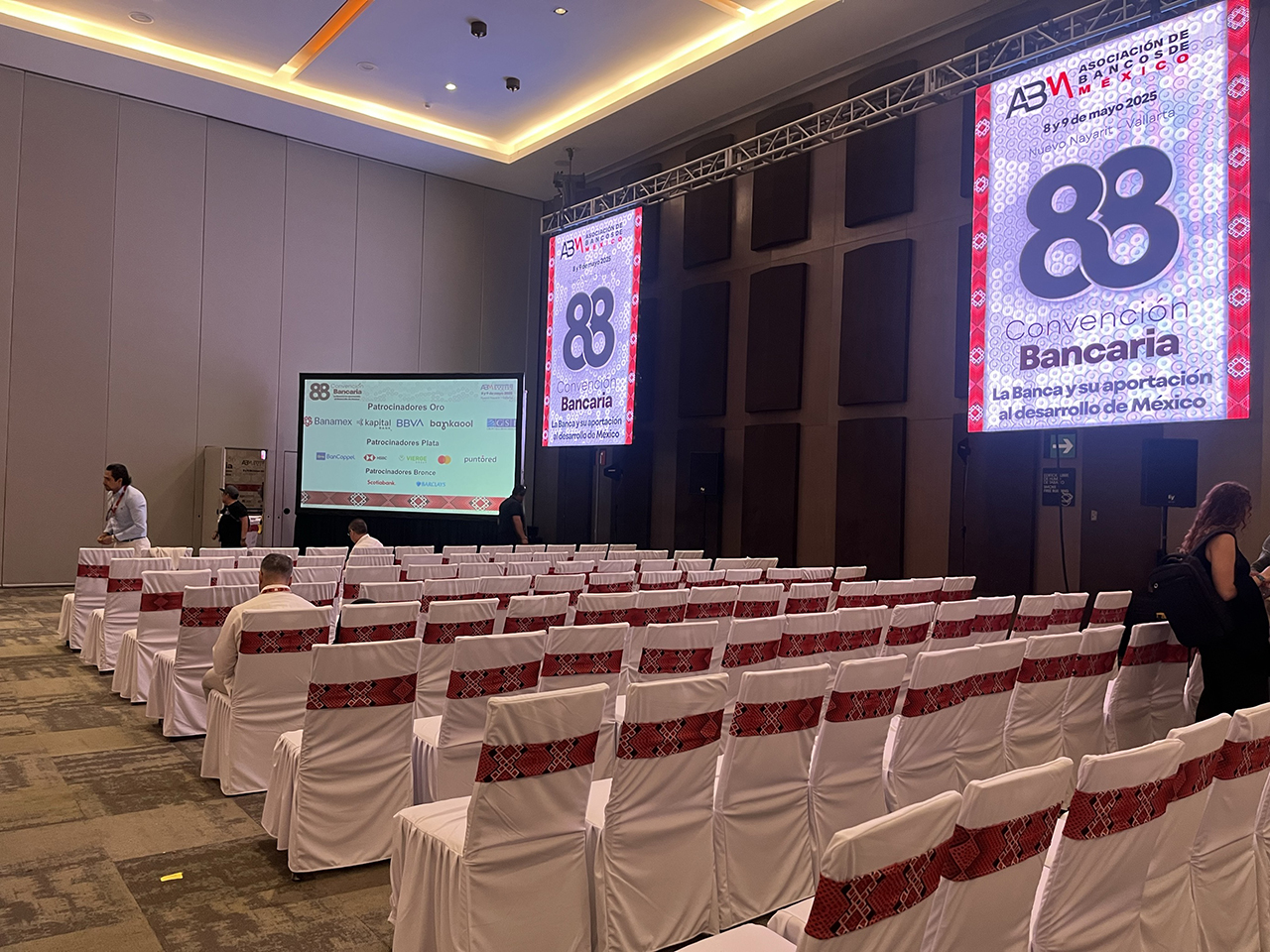 Imagen principal: Así se vivió nuestra participación en la 88ª Convención Bancaria.